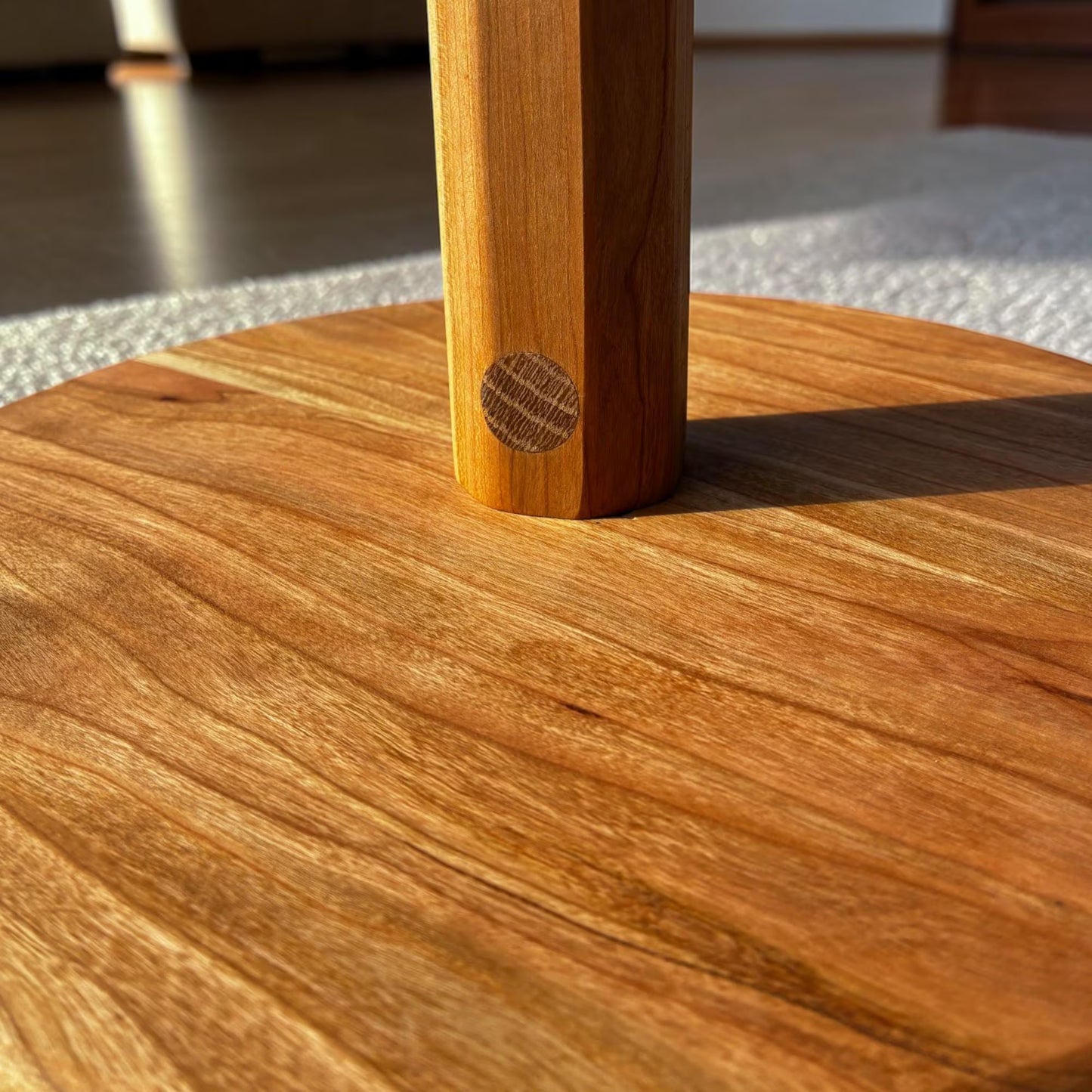 Pedestal Solid Wood Table – Walnut, Cherry, Ambrosia Maple